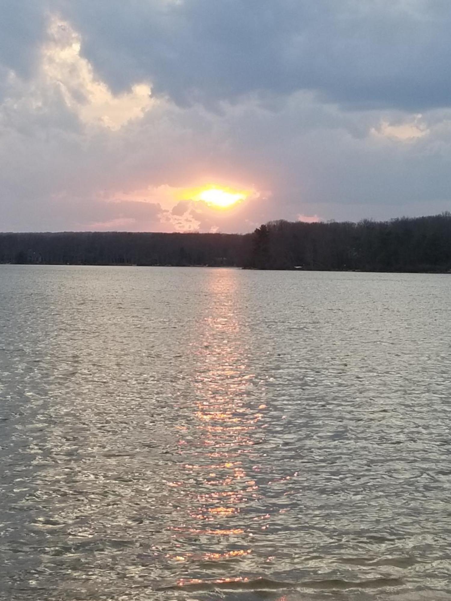 Serenity And Fun All In One In This Cozy Pocono Cabin Jim Thorpe Εξωτερικό φωτογραφία