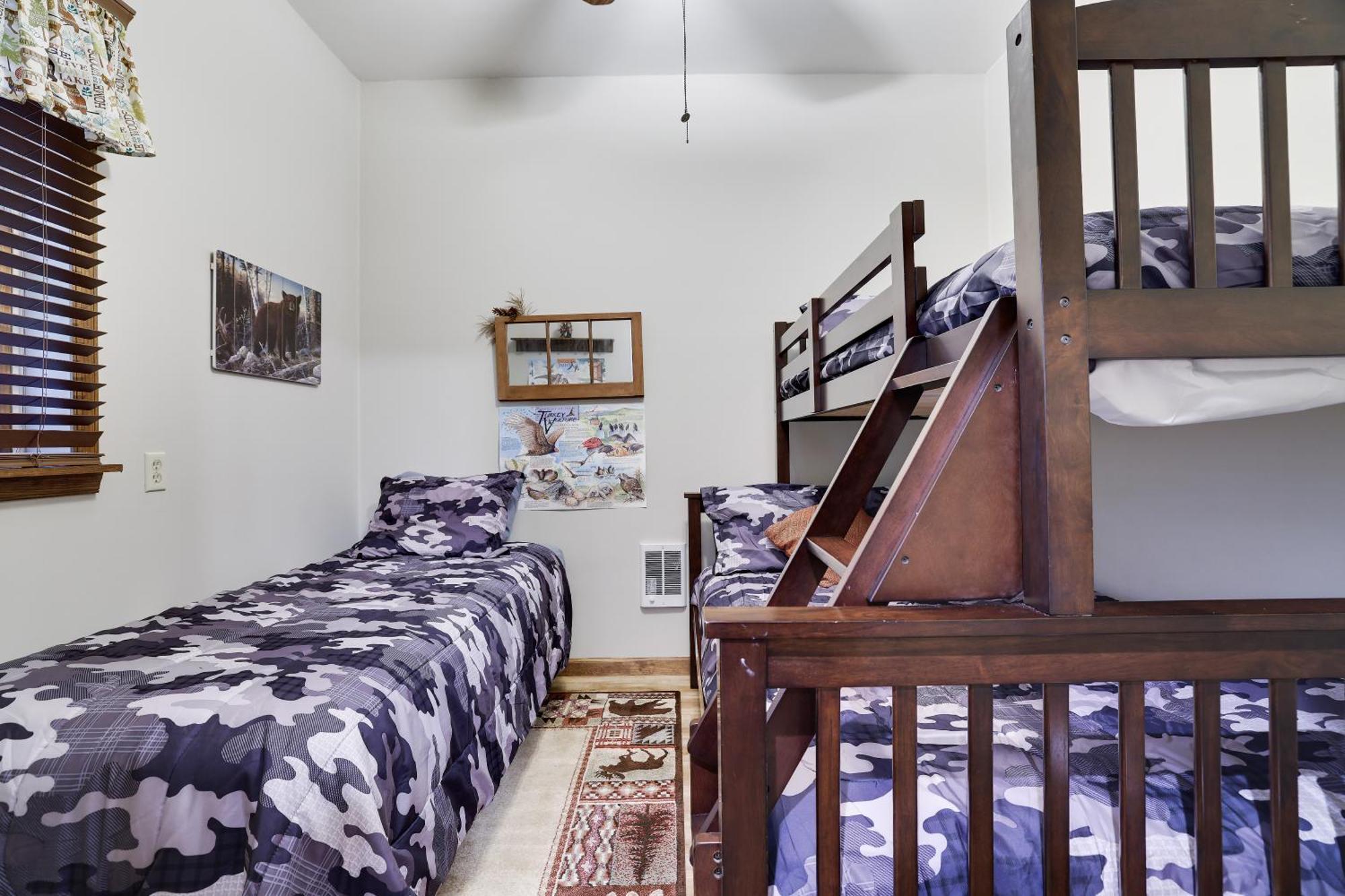 Serenity And Fun All In One In This Cozy Pocono Cabin Jim Thorpe Εξωτερικό φωτογραφία